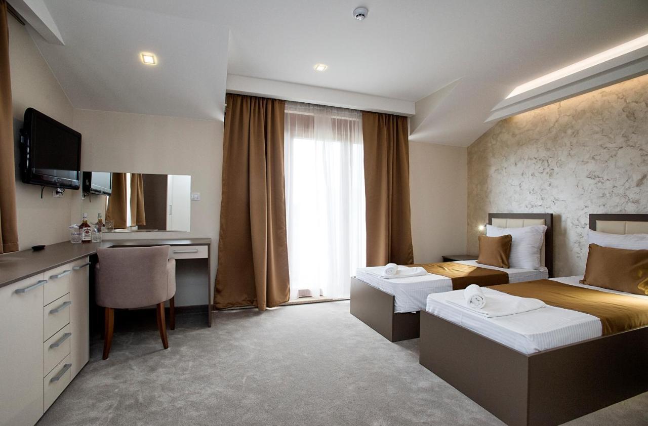Hotel Fobra Podgorica Eksteriør billede